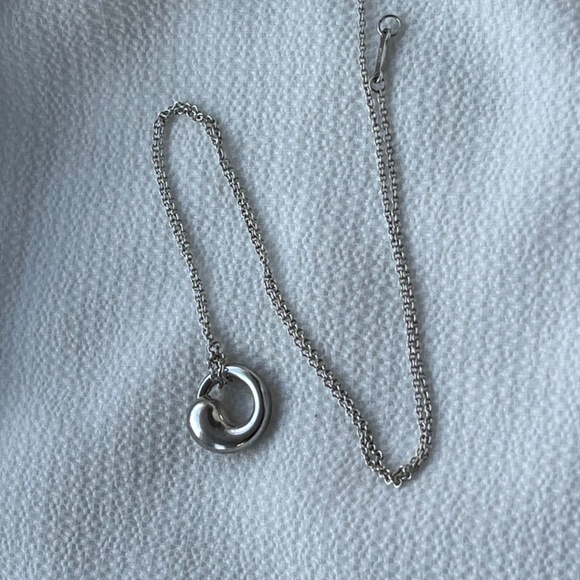 Elsa Peretti 16" Length Necklace Eternal Circle Pendant - Picture 6 of 14